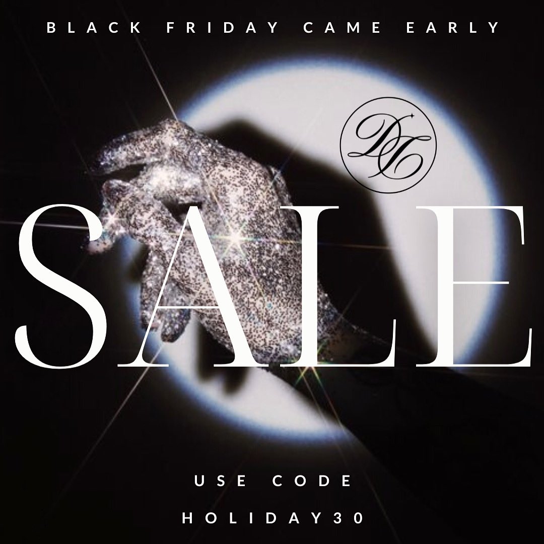 The entire site is 30% off ✨🖤 Spoil yourself or loved ones with our top selling Jewelry &amp; Candles for your holiday season. #holidaysale #giftguide2022