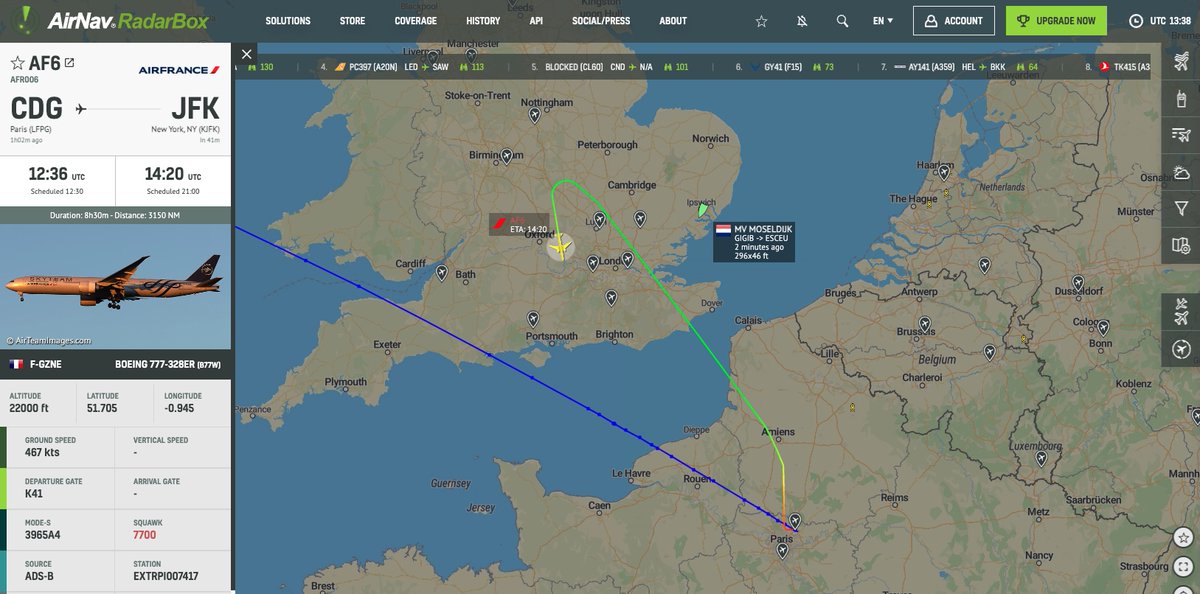 airlivenet's tweet photo. LIVE Air France #AF6 from @ParisAeroport to @JFKairport is declaring an emergency https://t.co/qnj2eK6dCw @RadarBoxCom https://t.co/62sm926JG6