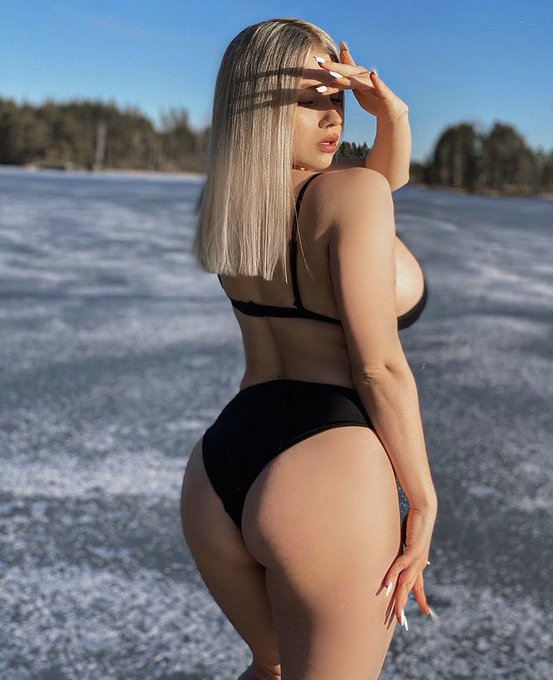 Winter season is coming✨Are you ready?😏 https://t.co/dpmYxwCb3i https://t.co/i9FxtiL4y1<a href="/tag/onlyfans"class="tags"><span>#onlyfans</span></a>