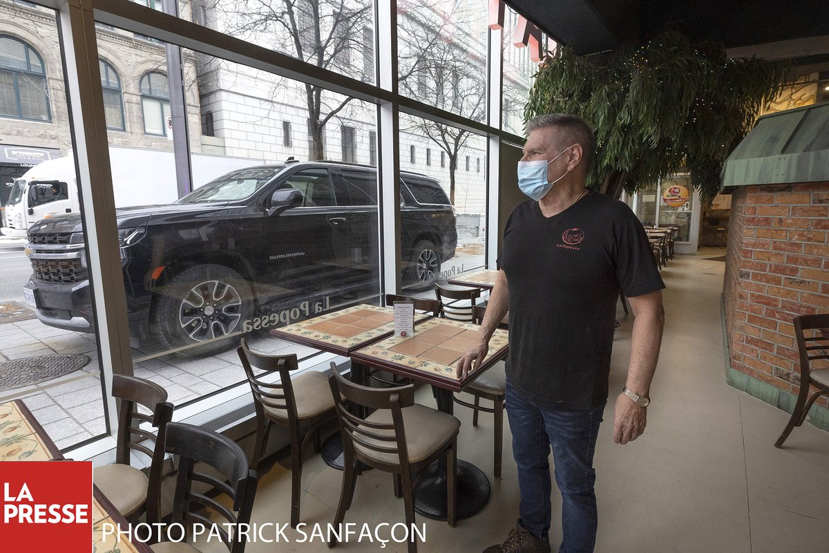 #cop15 à Montréal: Une garderie collée sur la barricade du Palais des congrès, des commerçants enclavés. À lire: <a href="/henriouelvez/">Henri Ouellette-Vézina</a> lapresse.ca/actualites/gra…