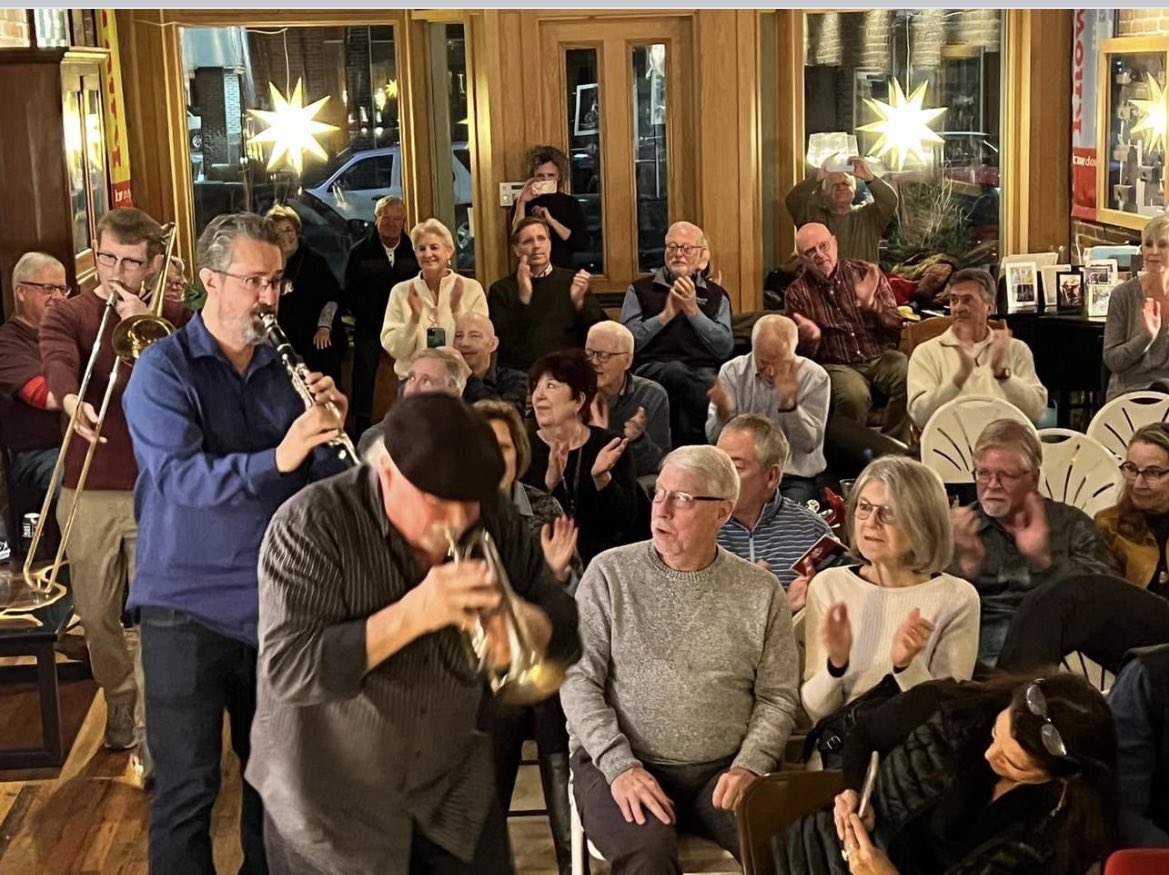 HomeDitty tweet media