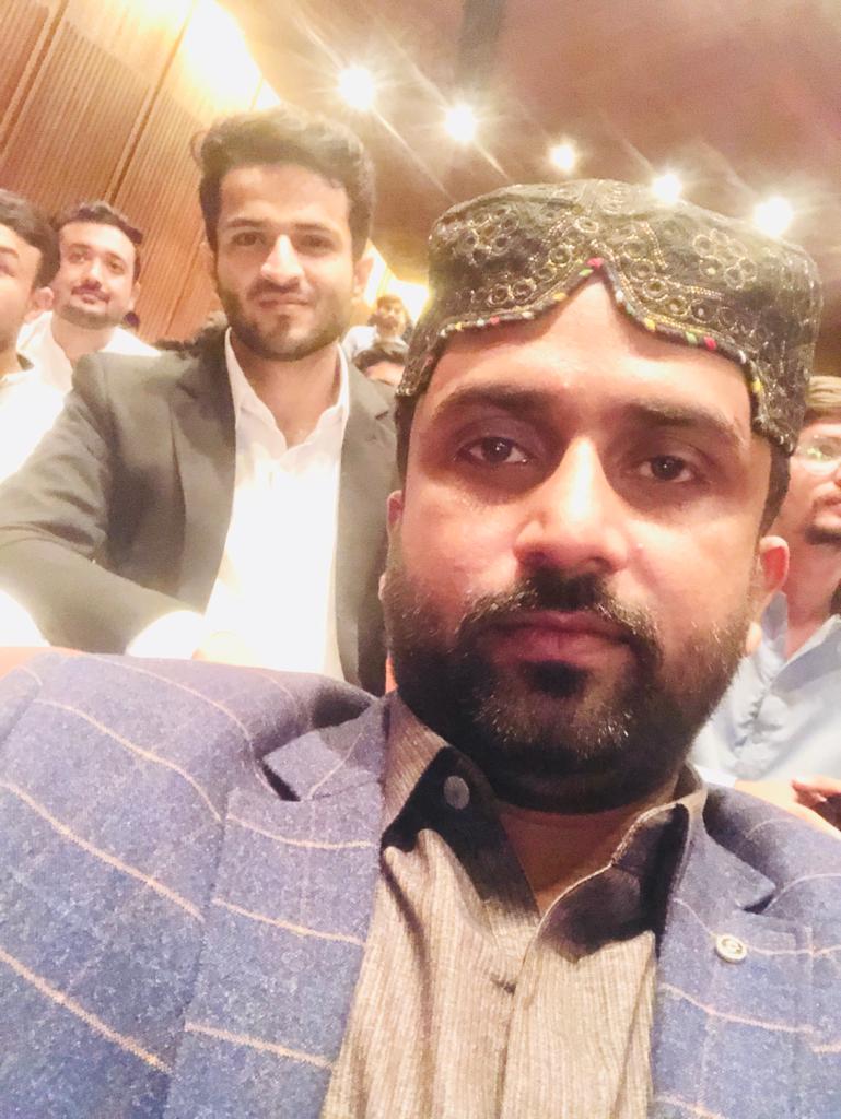 IbrahimSJatoi1's tweet photo. Celebrating Youm e Tasees
@Art council Karachi
#LongLivePPP.
#LongLivePSF ❤️✌️ https://t.co/16QcaVv6Gq