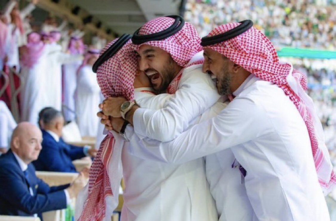 s_rm88's tweet photo. #أخضرنا_قبل_الكل
#السعوديه_الارجنتين 
#السعودية
 
مبروك مبروك مبروك 
الفوز على منتخب الارجنتين 

#السعودية_العظمى https://t.co/3KI6CRERvm
