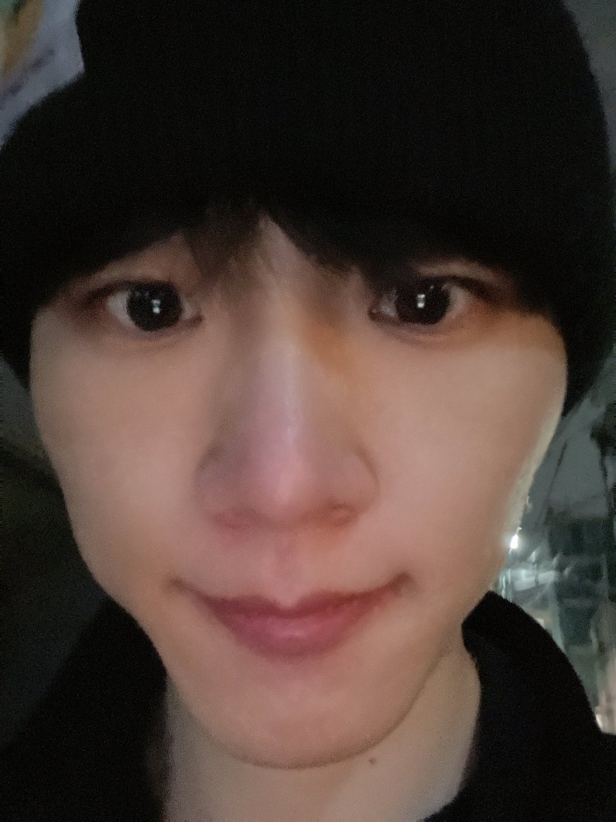 aplus_bigdipper's tweet photo. 도토리에 사진 찍기 연습📸

#THEBIGDIPPER #더빅디퍼
#온 #ON https://t.co/zdbzdozf5E