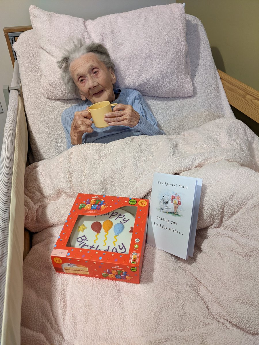 lizzy_cakes1's tweet photo. @1phildaniels Gran was 101 on Sunday x https://t.co/oD64Tg7vdd