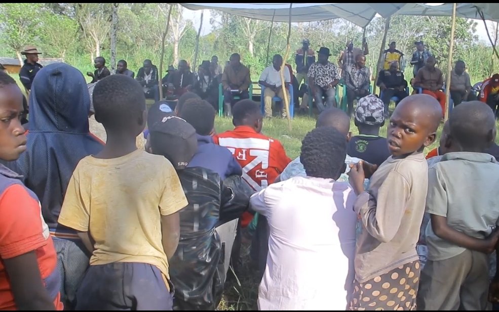 fanclublouisdor's tweet photo. #ituri: Les populations de DJUGU d'adhérent à la logique du Gouverneur militaire LtGen Luboya n'kashama , celle basée sur l'éducation à la culture de la paix et la cohabitation pacifique, gage du développement de l'ituri. https://t.co/Ey8K6gWFuE