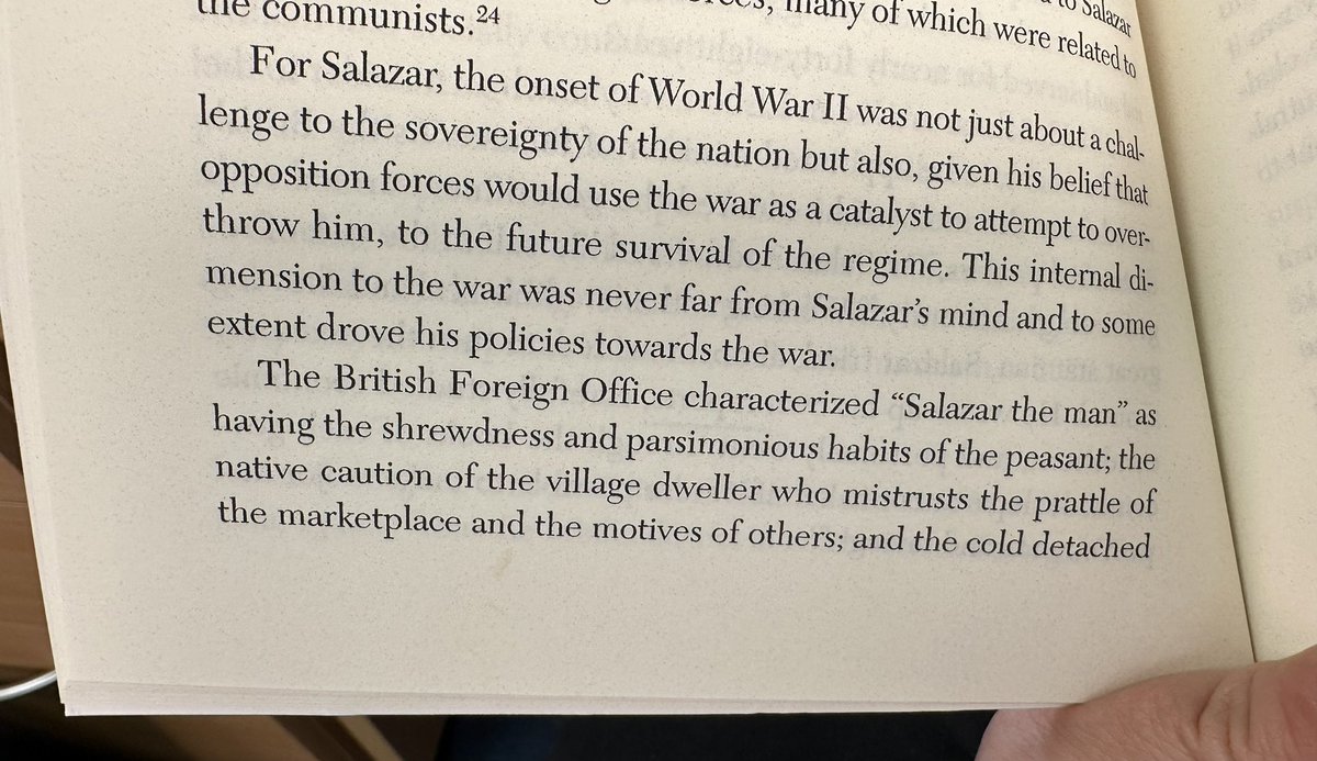 LL_running_girl's tweet image. Not gonna lie… some of these words and sentences are a bit beyond me “parsimonious”, “sub specie aetermitatis”
#beginnerreader