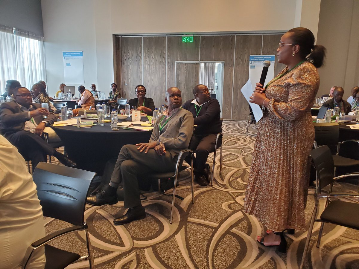 rachel_c_voss's tweet photo. Closed @CIMMYT's workshop on hybrid seed marketing w/ interactive sessions on biofortification, climate change, demand-led breeding, &amp; more. Thanks to super facilitators @Muindi_P @karisawasawa &amp; Agnes Gitonga! https://t.co/N7OXb069ez