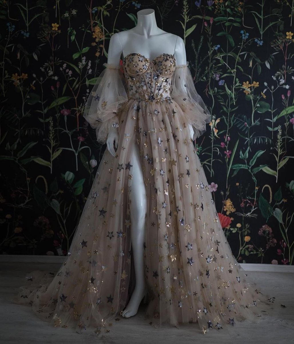 prettiestavenue's tweet photo. aurora borealis dress from chotronette https://t.co/bT0Pl5ctH4