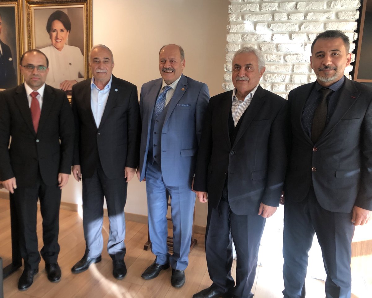 sukrukirboga's tweet photo. Bugün İyi Parti Genel Başkan Başdanışmanı, hemşehrim Sayın; @aefakibaba Bey'i Parti Genel merkezinde hayırlı olsun ziyaretinde bulunduk.
@Ahmet_Davutoglu https://t.co/SDv0enKHpO