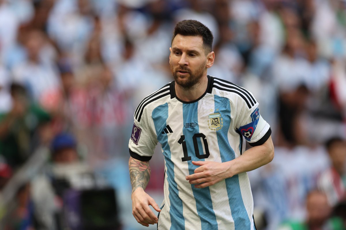 Lionel Messi: "There are no excuses. We have to be more united than ever. This group is strong and has shown it. It's a situation we haven't gone through in a long time. Now we have to show that this is a real group." 🇦🇷