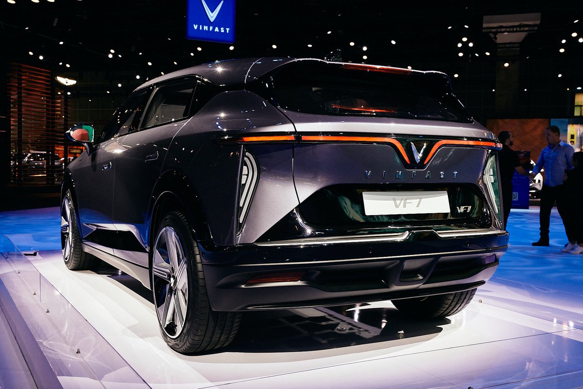 Proudly presented at Los Angeles Auto Show 2022, the two models #VF6 and #VF7 bring a surprising level of premium in an inclusive price. 
#LAAS2022 #JoinTheCharge #BoundlessTogether #ElectricVehicles