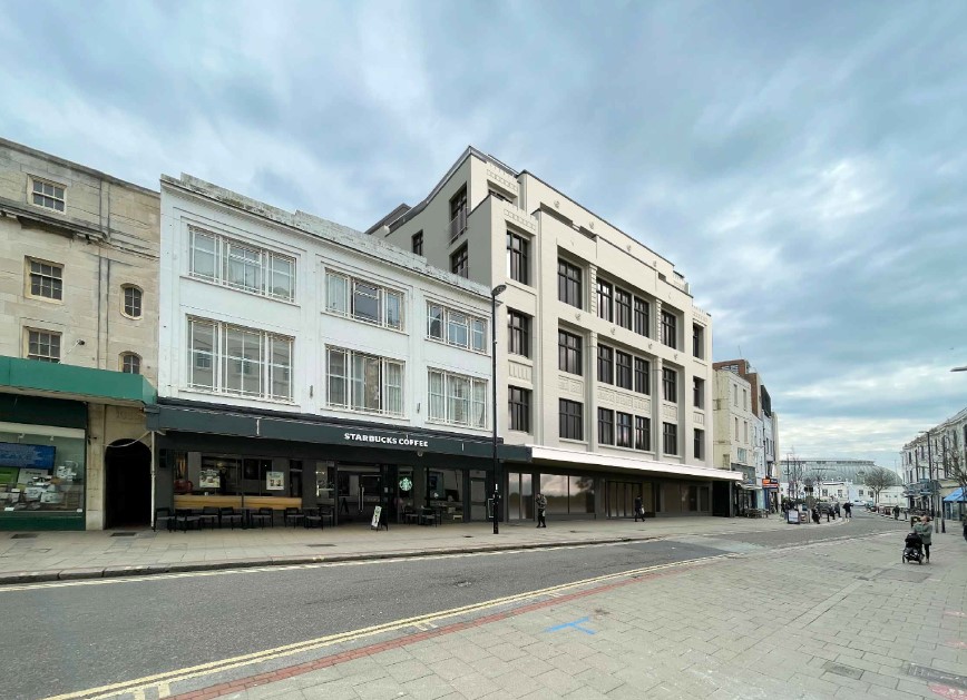 On Friday, ECE Planning submitted a full planning application to Worthing Borough Council for exciting proposals to redevelop the former Debenhams site in the centre of Worthing. 

Read more here: eceplanning.com/debenhams_site/

#planningsubmission #planning