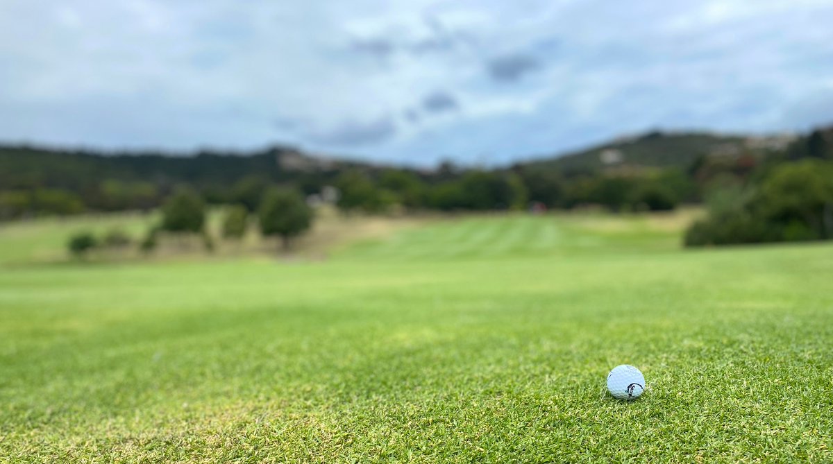 RussoGouws's tweet photo. Brilliant golf today at the iconic Plettenberg Bay Country Club. One of the most challenging courses I’ve played in the Cape: Jack Nicklaus certainly made me think before I grabbed the big club! Loved the T boxes tucked into the forest, so majestic! https://t.co/UcIRoWmV3G