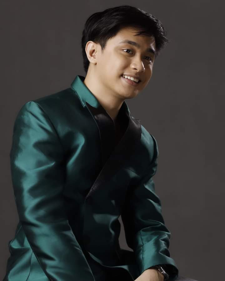 From all the toys in the world, people choose feelings to play with

GMA RISING STAR
#JohnArcenas
#BidaNextJohnArcenas
#EB_JohnArcenas
<a href="/EatBulaga/">Eat Bulaga!</a>