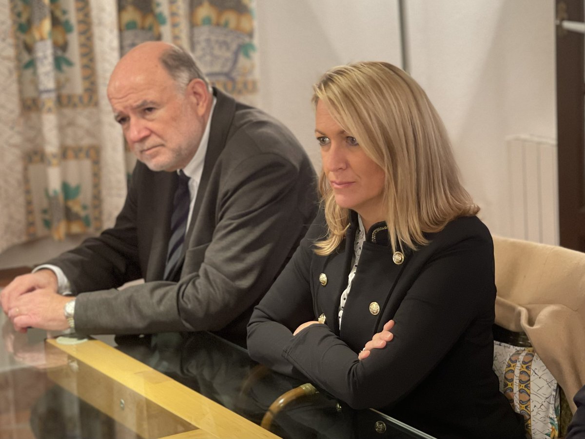 MariaEugeniaGay's tweet photo. Vistem les Salines de la Trinitat amb #INFOSA on hem pogut conèixer els processos que segueixen en la extracció i producció de sal i amb qui hem aprofundit sobre la biodiversitat d’aquesta zona.
Amb el subdelegat @JoanSabateB i el director provincial de costes @toniesfo. https://t.co/MyhNeUOaUB