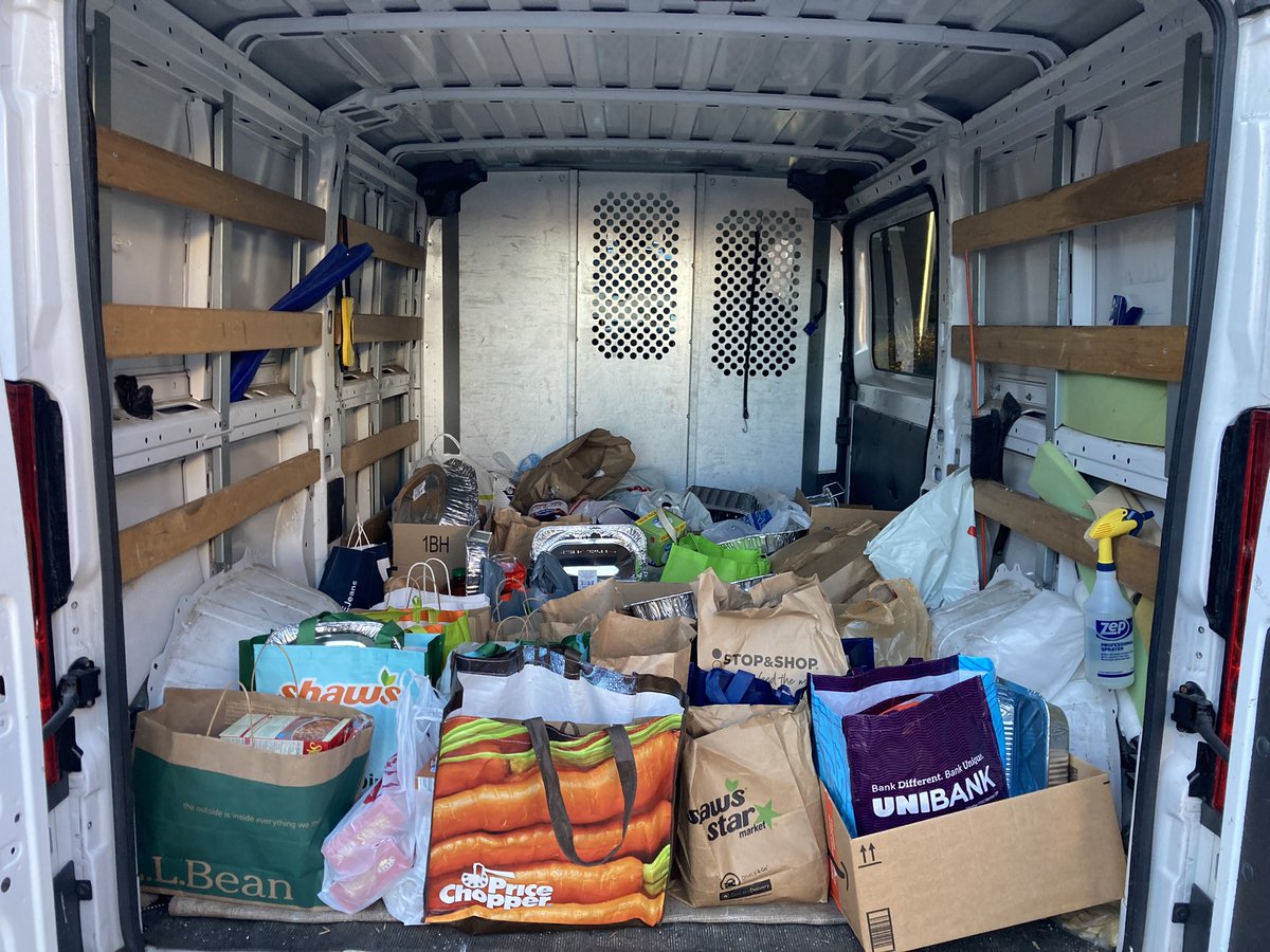 AKFHighSchool's tweet photo. Another great job by our high school students putting together Thanksgiving baskets and collecting turkeys. Almost 50 baskets and over 20 turkeys donated today! Shoutout to Mr. Gitkind rocking the turkey suit from or fundraiser. https://t.co/clvVFQ5CYg