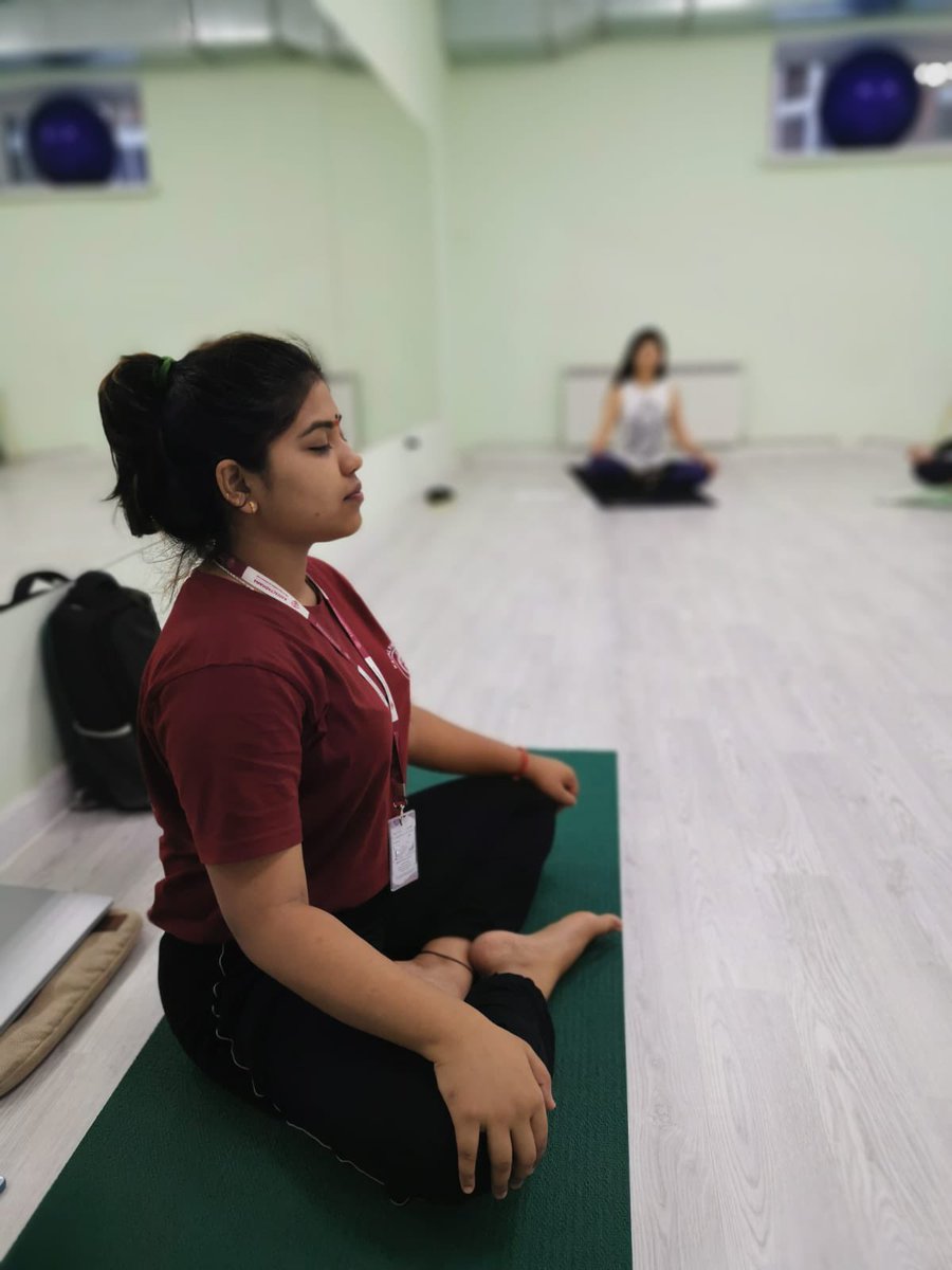 ICCR_Astana's tweet photo. 21 Nov. – 14-15@Series of Yoga Workshops celebrating India@75 by @ICCR_Astana and @kdhamyoga by Ms. P.Divya for yoga enthusiasts of AKTOBE city at the Olimp Sport Complex on Yoga therapy to treat Diabetes, Prana Dharana, twisting poses and omkar therapy including Q&amp;A session. https://t.co/I6gykw3xqk