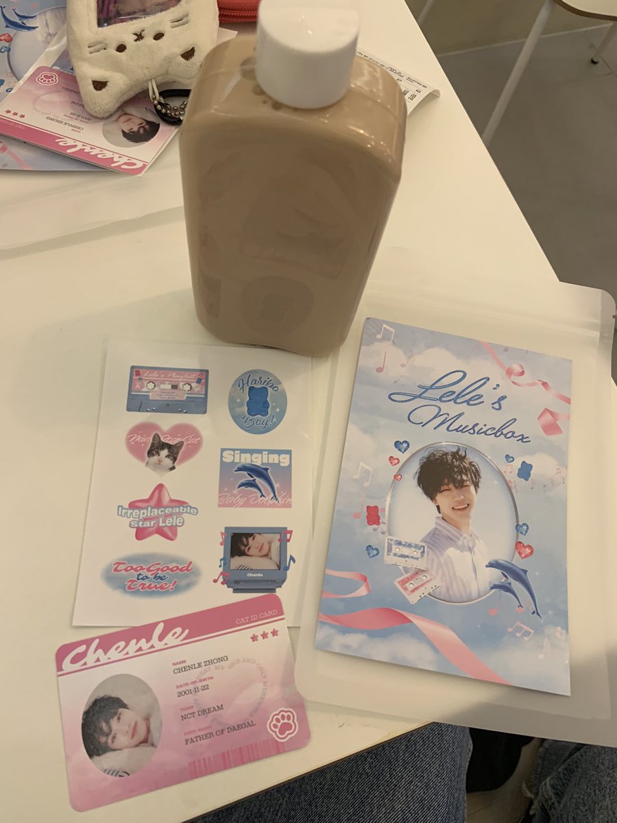 DIVESJY's tweet photo. celebrating chenleโs birthday ๐ค
#์ค๋์_์ฆ๊ฒจ๋ด_์ฒ๋ฌ์์ผ
#HAPPY_LELE_DAY
#OurPolarisChenleDay https://t.co/Dy23NOM5Mm
