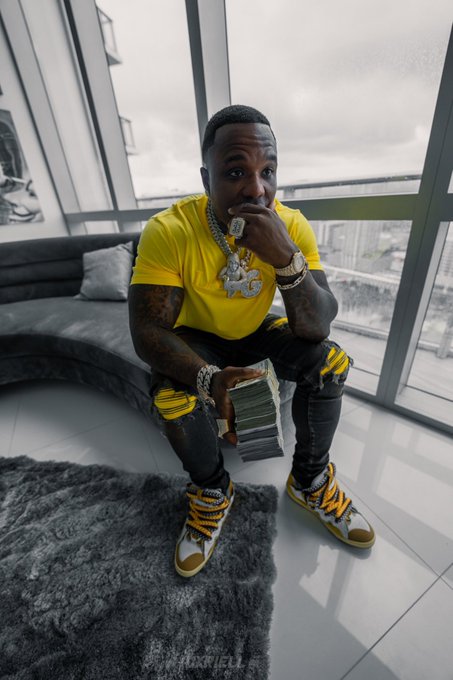 1 pic. Life changer 💰 https://t.co/oFLifKZK4Y