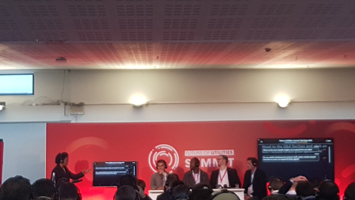 Marianne Calnan-Holland 🍉 (@mazsays) on Twitter photo About to hear from a panel with Tom Woolley of @SMS_plc, Ben Dhesi from @HUGOEnergyApp, Chris Barlow from <a href="/SmartDCC/">Data Communications Company</a> and Nelson Nsteim of <a href="/BloombergNEF/">BloombergNEF</a> about preparing homes for future energy management, including with smart meters, electric vehicles and heat pumps. #FofUSummit22 About to hear from a panel with Tom Woolley of @SMS_plc, Ben Dhesi from @HUGOEnergyApp, Chris Barlow from <a href="/SmartDCC/">Data Communications Company</a> and Nelson Nsteim of <a href="/BloombergNEF/">BloombergNEF</a> about preparing homes for future energy management, including with smart meters, electric vehicles and heat pumps. #FofUSummit22