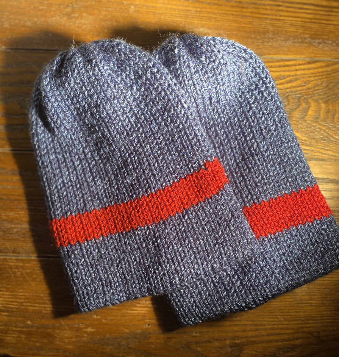 Woodyswool's tweet photo. Knitting like crazy https://t.co/GgZqWiVbFz
