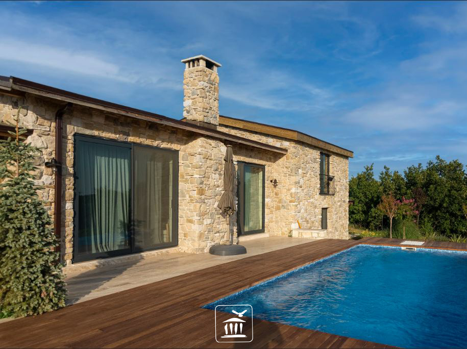 Huzur ve güzellik Rupe'un duvardaki haliyle bütünleşiyor! Rupe kültür taşından size uygun olanı seçmek için sitemizi ziyaret edebilirsiniz. stonewrap.com

#stonewrap #stone #brick #manufacturedstone #architecture #interiordesign #design #designers #facadedesign #facade