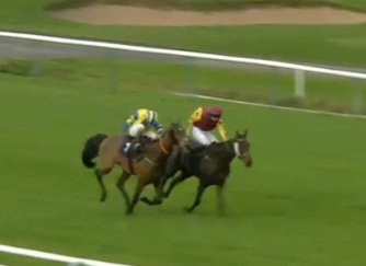 ArchieKevinPer1's tweet photo. Little Mo (Moroval)100/1 winner at Southwell for the Blakesley Racing Club 
#traceyleesonracing
#Blakesleyracingclub https://t.co/3s6Em8hr6s