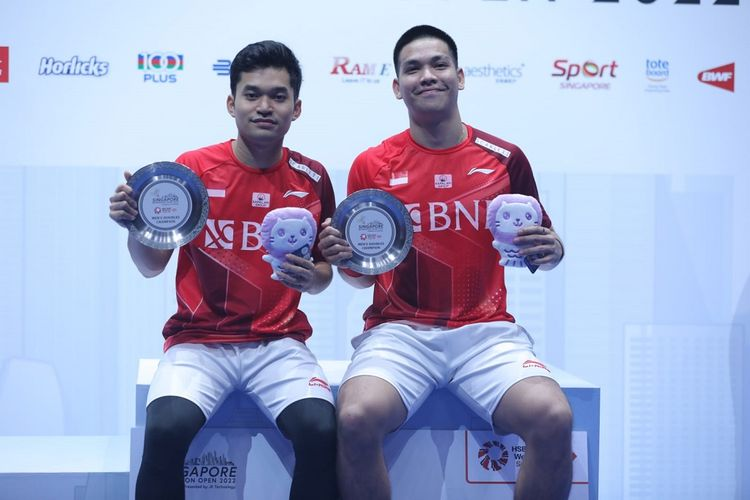 BadmintonLive1's tweet photo. RAPOT "LEO/DANIEL" DI 2022

#AE2022 [QF]
#SO2022 [QF]
#KO2022 [R16]
#KM2022 [R32]
#SG2022 [JUARA]
#IM2022 [R16]
#IO2022 [R16]
#SO2022 [JUARA]
#JO2022 [R16]
#DO2022 [QF]
#FO2022 [R16]
#HO2022 [R16]

31 MATCH
2O WIN
11 LOSE
WIN RATE : 65%

SEMANGAT THE BABBIES!!! https://t.co/XycWAIta1g