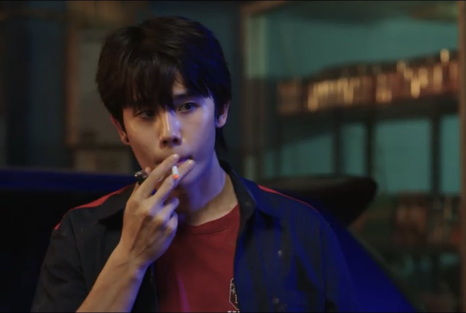 keriasbf's tweet photo. gmmtv really said lung cancer for 2023 https://t.co/FrQlnsmmJM