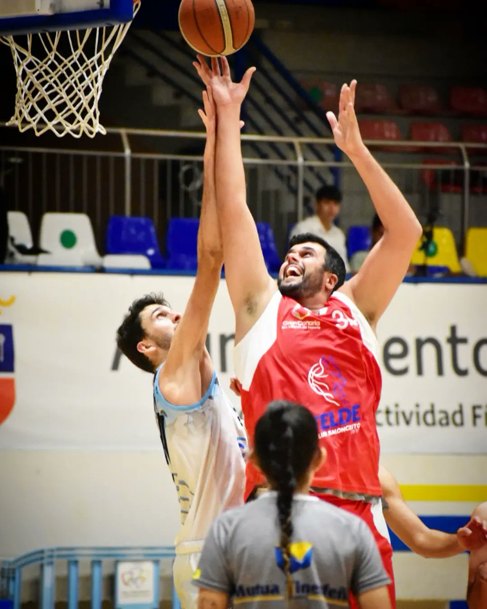 🏆 #PrimeraNacionalMas
🤝🏻 <a href="/MutuaTfe_es/">Mutua Tinerfeña</a>
🇮🇨 #FCB
🏀 #TeldeBaloncesto
🆚 <a href="/cb7palmas/">CB 7 Palmas</a>
📸 @fcbaloncesto

🖼️ m.facebook.com/story.php?stor…

#BaloncestoEnPositivo #Canarias100x100 #Canarias #Baloncesto #Basketball #Basket #Deporte #Sport #Photography #SportPhotography