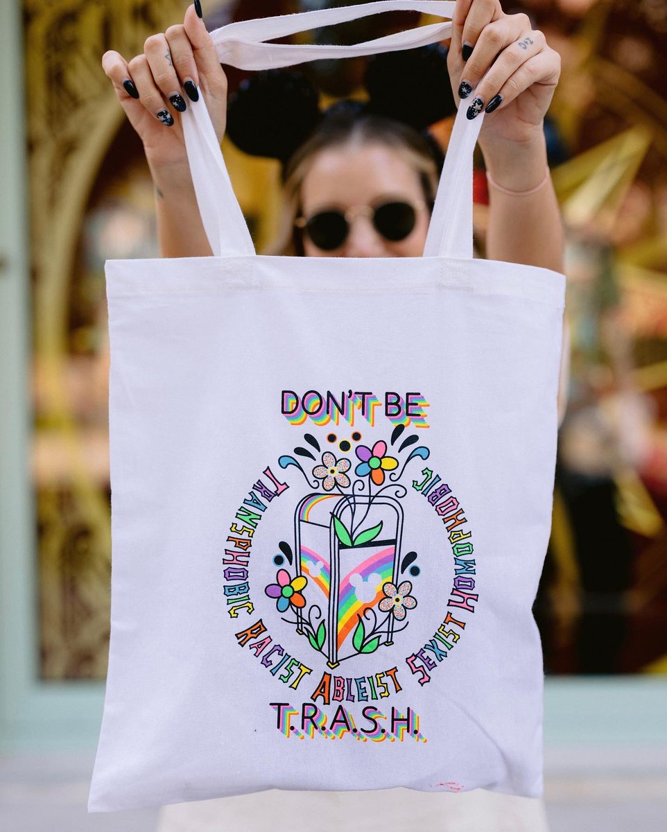 LostBrosTweets's tweet photo. LOST BROS TOTE BAGS
Coming to our site 11/24 at 8pm EST!
(but you can sign up for our Patreon or text list for early access here https://t.co/cFiDJNdXnA) 
Retweet to spread the word and enter to win a $20 shop credit to our store! https://t.co/mffZ3iC1ud