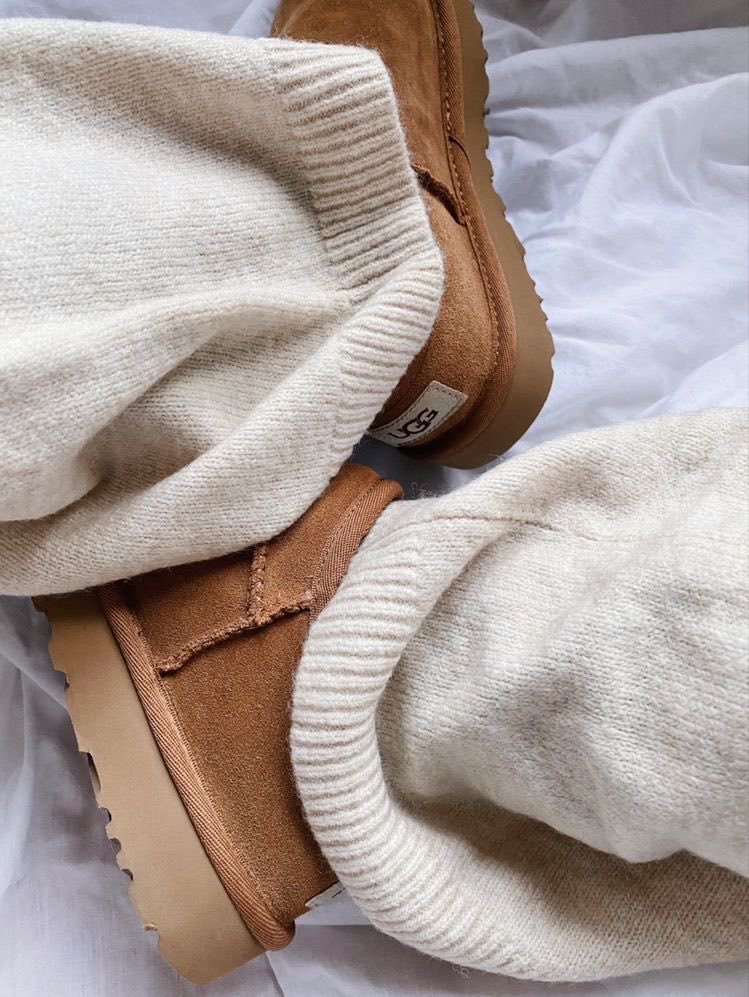 SelectOutfit's tweet photo. ugg season https://t.co/AuepPYwZkl