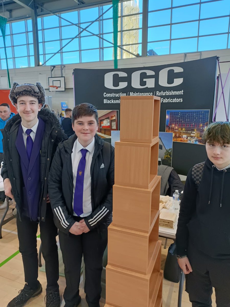 SPTA_HS's tweet photo. S4 pupils have a wonderful morning at @westcollscot for the #STEMWest event, promoting careers in various industries ๐๐๐ฉ๐ปโ๐ซ๐ฉโโ๏ธ๐จ๐ผโ๐#careers #nextsteps https://t.co/PgTXgHeSK9