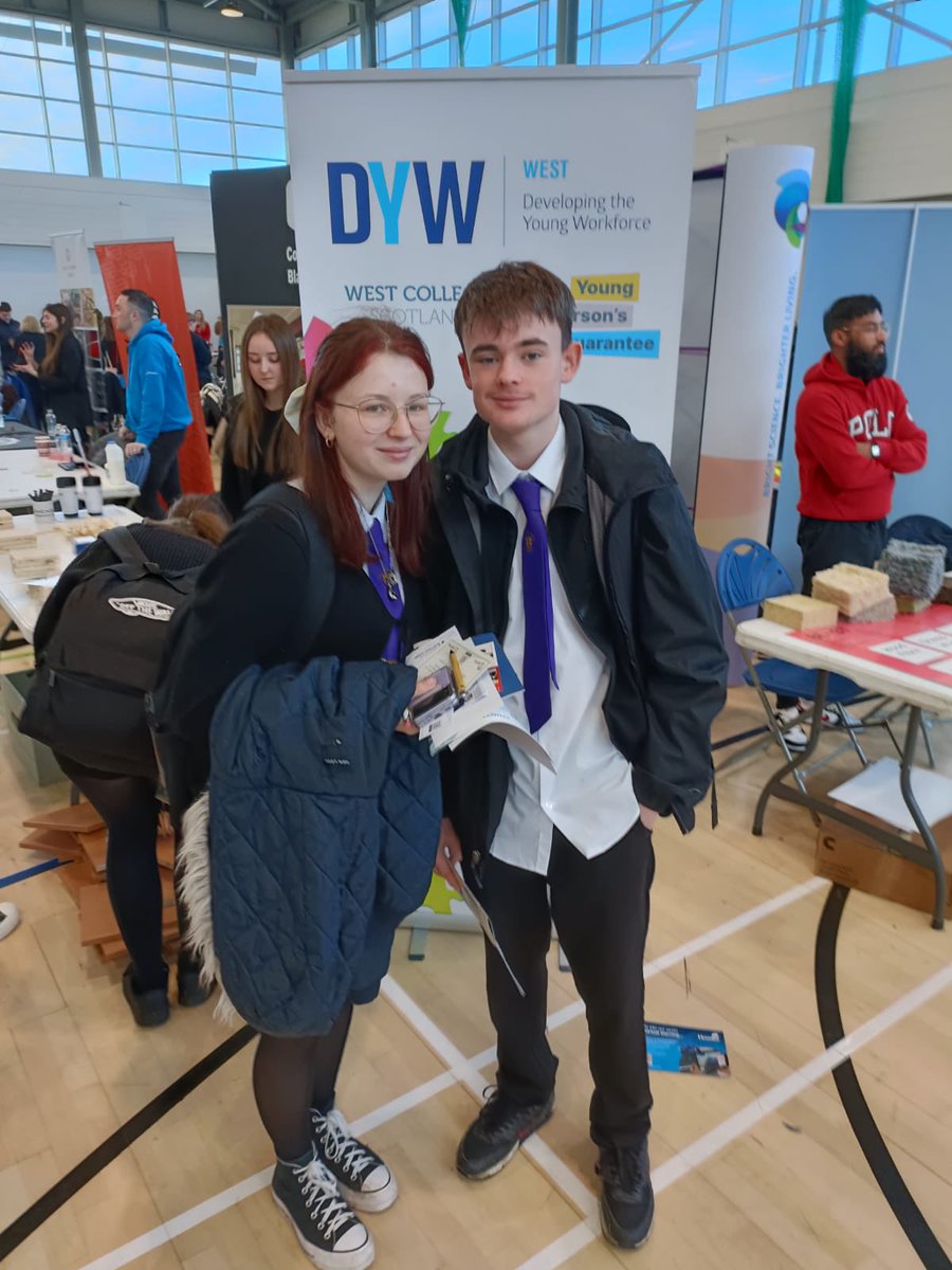SPTA_HS's tweet photo. More S4 pupils having a wonderful morning at @westcollscot for the #STEMWest event, promoting careers in various industries ๐๐๐ฉโโ๏ธ๐จ๐ผโ๐๐ฉ๐ปโ๐ซ#nextsteps #careers https://t.co/BROn9Bs5VS