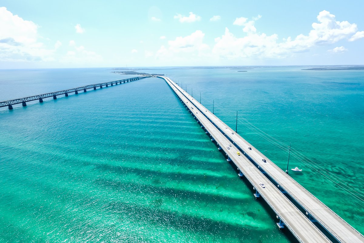 divergenttravel's tweet photo. If this view does not make start planning your epic Florida Keys road trip right now nothing will!

Make @thefloridakeys your first 2023 adventure

#OnlyintheKeys #DivergentTravel #LoveFL  #FloridaKeysNow #TravelHappy #Florida #roadtrip @VISITFLORIDA https://t.co/79Qsc7MBRf