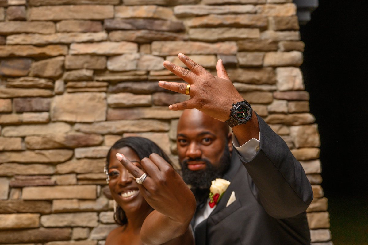__meganleighh's tweet image. 30 days. 1 month. We 🔐 in ❤️💍 #octobersown #theflowerslifestyle #happilyeverafter #newlyweds 10.22.22