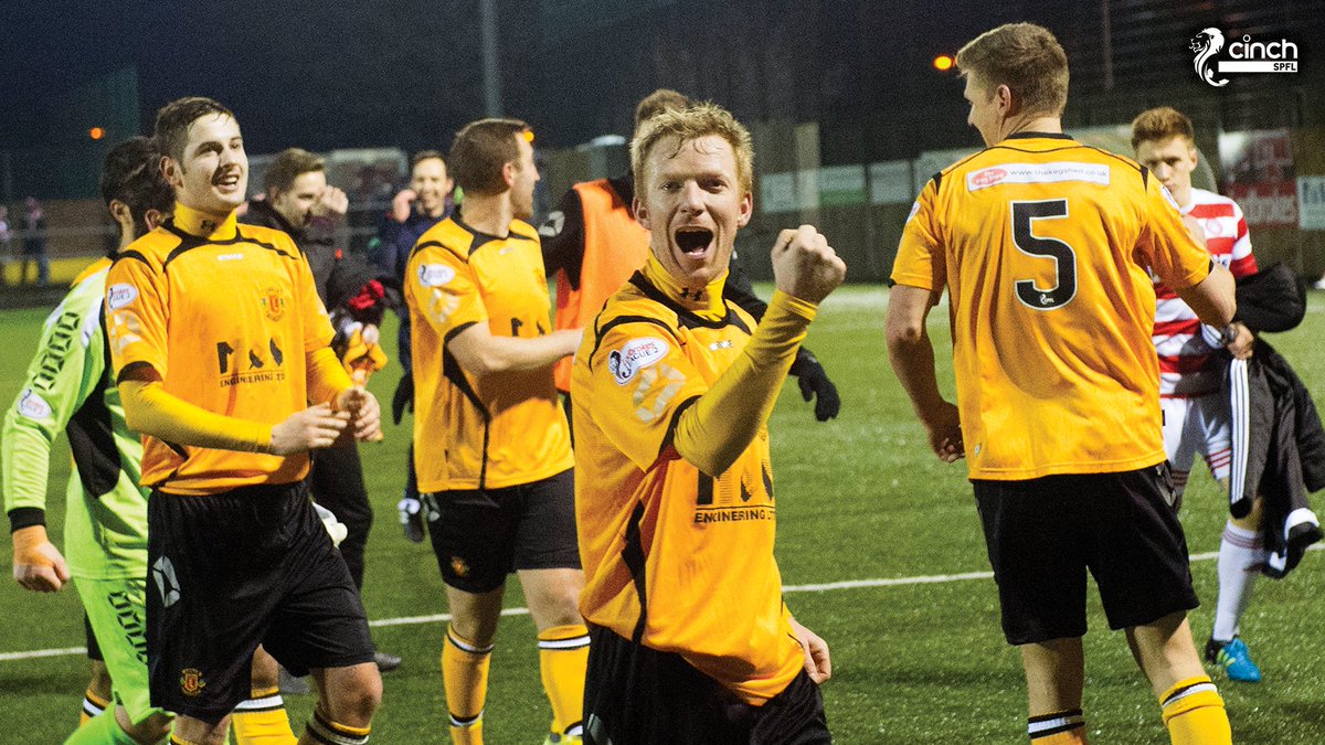 Scottish Cup shock! 🏆😱

⏪ When Annan thrashed Premiership side Accies 4-1 in a 4th Round tie to remember 😍

Annan fans, what are your favourite cup memories?

#cinchSPFL | <a href="/AnnanAthleticFC/">Annan Athletic FC</a>
