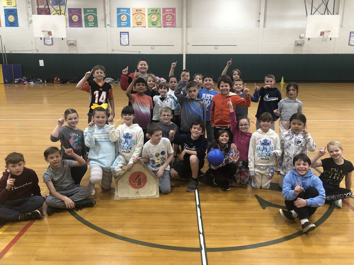 SNISPE's tweet photo. 3rd Grade Kickball was a BIG success!! @SNIS_CT https://t.co/VK1RdFLZ5t