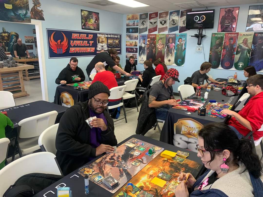 LegionsRAW's tweet photo. We had a FANTASTIC turn-out to the 1st 5K Siege Series event @GuildVaultGames in Tennessee! Thank you to everyone who was able to make it! Congratulations Ed for Dethroning the Canadian Champ!!
#events #prizes #5k #Tennessee #SiegeSeries #LRAW #TCG #Competition #competitiveplay https://t.co/LdXyvny41f