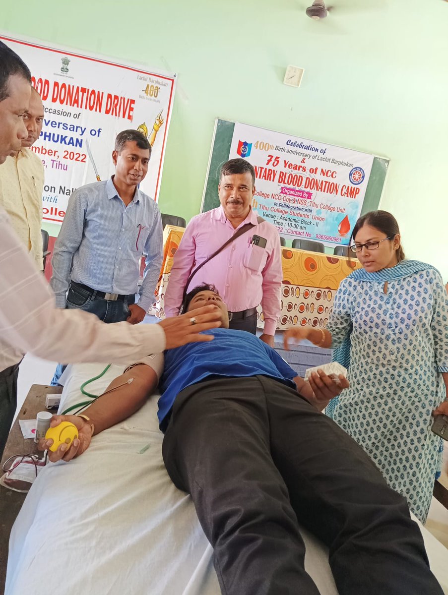 NSSTihuCollege's tweet photo. Voluntary Blood Donation Camp organised by Tihu College NSS Unit as a part of the celebration of 400th Birth Anniversary of Vir Lachit Barphukan. Volunteers donated a total of 52 units of blood in the camp @nss_rdguwahati @PMOIndia @YASMinistry @_NSSIndia #LachitBarphukan https://t.co/pyIwHDj2v2