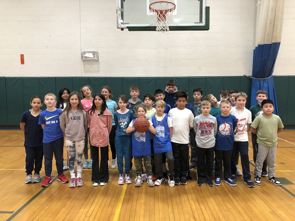 The 5th grade basketball season has wrapped up! Thanks to those who came out and joined us on the court before school! Great work all around! <a href="/SNIS_CT/">Sarah Noble School</a> ⛹️⛹️‍♂️⛹️‍♀️🏀💪🏼