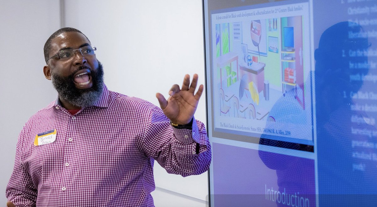 EmoryInnovation's tweet photo. @CandlerTheology student Ronald Allen created POP Debate, a program that addresses the dearth of after-school activities for kids and declining youth participation in churches through spiritual content, critical thought, &amp; debate. https://t.co/fshr70MsHt #EmoryStudentInnovation https://t.co/PNjThKbFAD