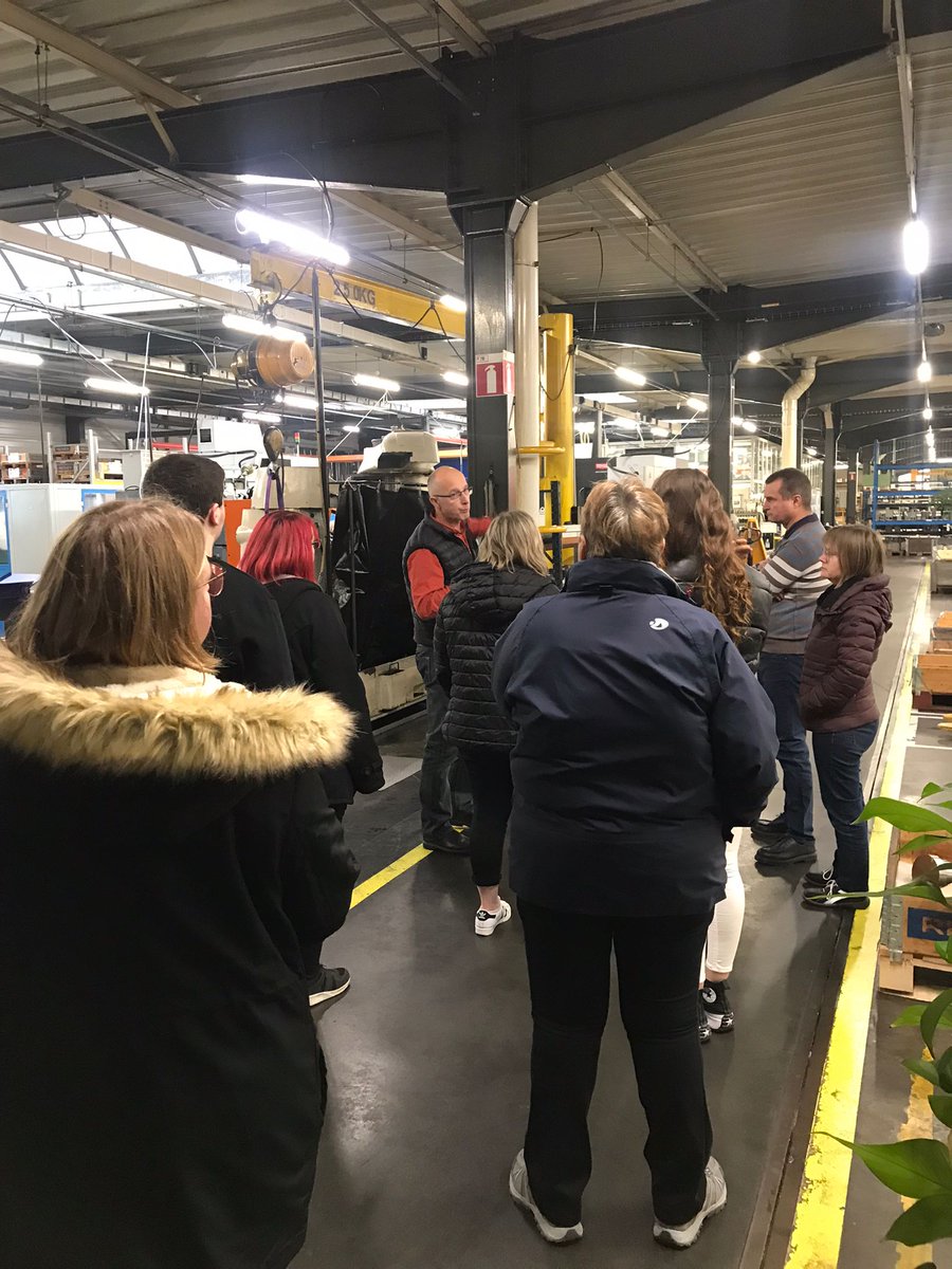 Les équipes de @poleemploi_RCVL sont aujourd'hui mobilisées à #Redex Senonches pour accompagner des demandeurs d'#emploi pour présenter les besoins en recrutement de l'#Entreprise. <a href="/uimm/">UIMM La Fabrique de l'Avenir</a> #SemaineIndustrie