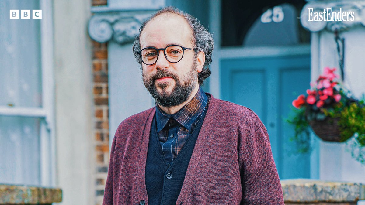 bbceastenders's tweet photo. Jonny Freeman is set to join the cast of EastEnders in the role of Dot Branning’s great-nephew, Reiss. For more information, please click here 👉 https://t.co/xXEL2DgujO
#EastEnders https://t.co/NmIb3OEGSA