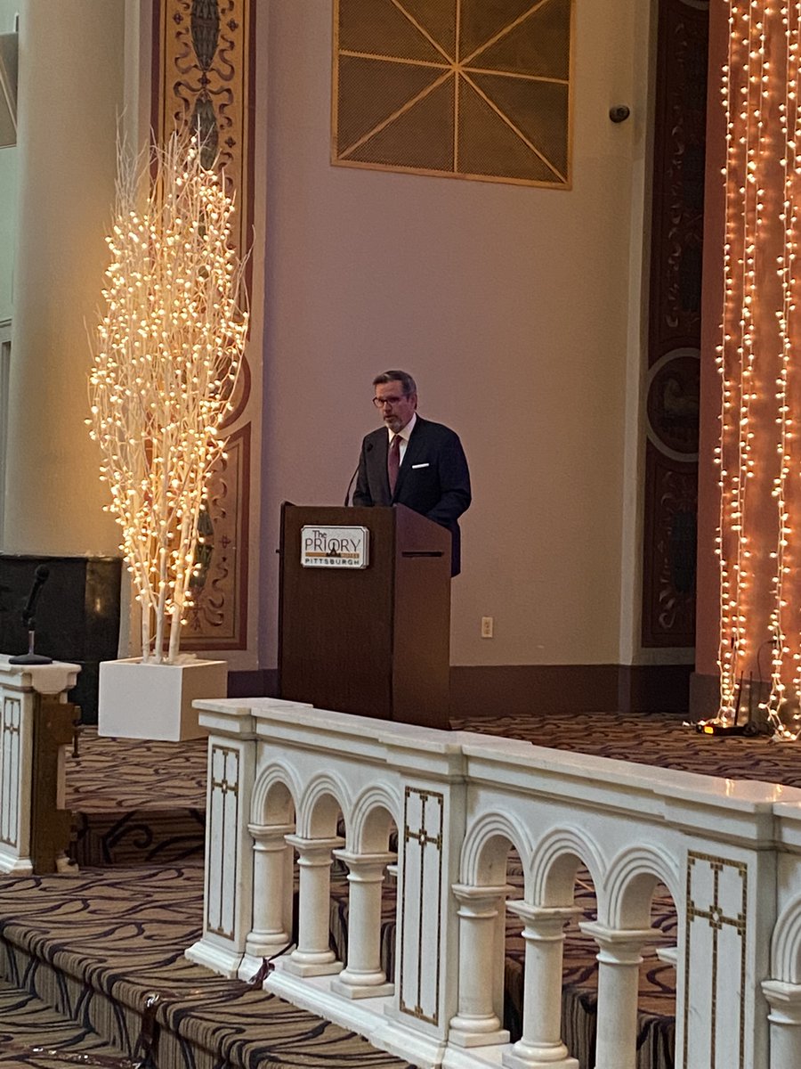 NeighborCDF's tweet photo. We had a great time celebrating with our community partners, sponsors, friends and supporters at our Annual Event &amp; Luncheon last week! Thanks to all who made this such a memorable day, and special thanks to our keynote speaker, Lieutenant Governor-elect @RepAustinDavis! https://t.co/Q2hssqX7L6
