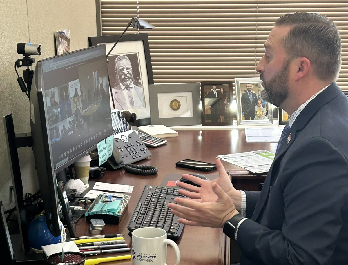 So exciting to see how Missouri has become a leader in the global apprenticeship arena. Today <a href="/MardyLeathers/">Mardy Leathers</a> delivers the opening address during the <a href="/GAN4Skills/">GAN Global</a> Global Board Meeting. #moapprentice #moworkforce