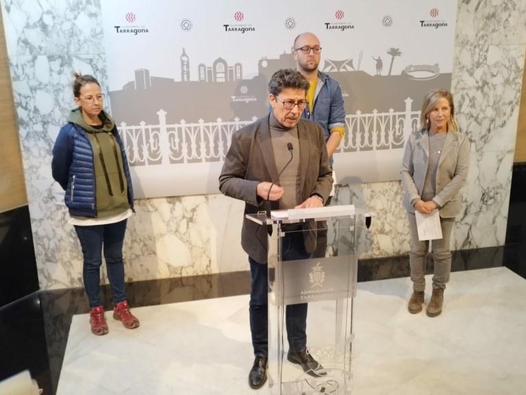 TGNAjuntament's tweet photo. EQUIP DE GOVERN | 🗣️ L'Equip de Govern municipal denuncia "la persecució al cooperativisme que fa el Grup Municipal Socialista".

👉 Recorden que la Llei de Contractes garanteix l'objectivitat i la neutralitat en totes les adjudicacions.

ℹ️ https://t.co/OstbtByvgz https://t.co/hxVi5hmS2V