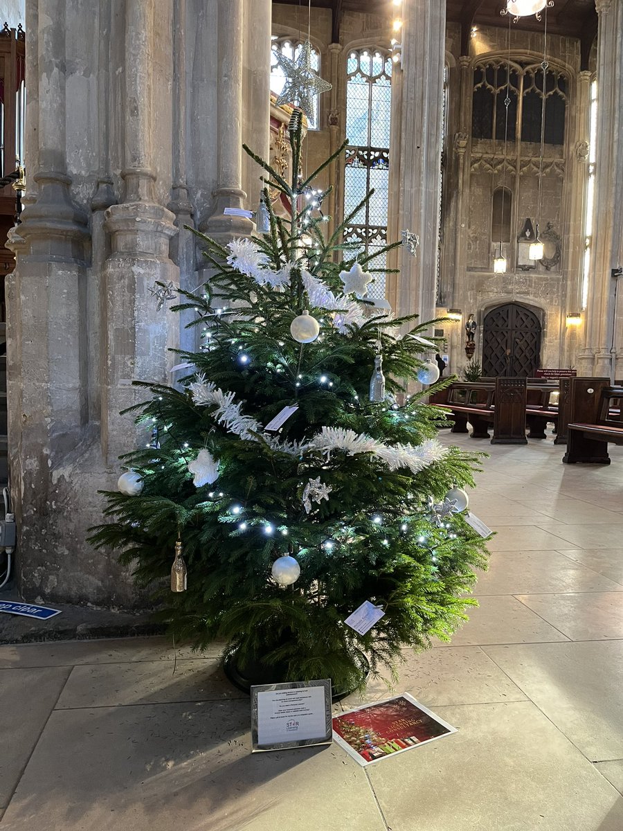 This means so much! To be asked to sponsor a tree at the Parish Church annual Christmas tree festival! A local girl’s business in the local church, at my favourite time of year. Competition following in the next couple of days… #licensing #cirencester #cotswolds ❤️🎄💫