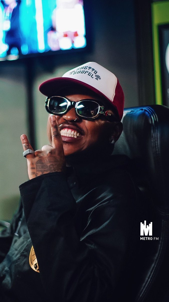 METROFMSA's tweet photo. President Ya Straata is in the building 🔥🔥🔥🏆
#TheTouchDown https://t.co/FlzLstSh2Q